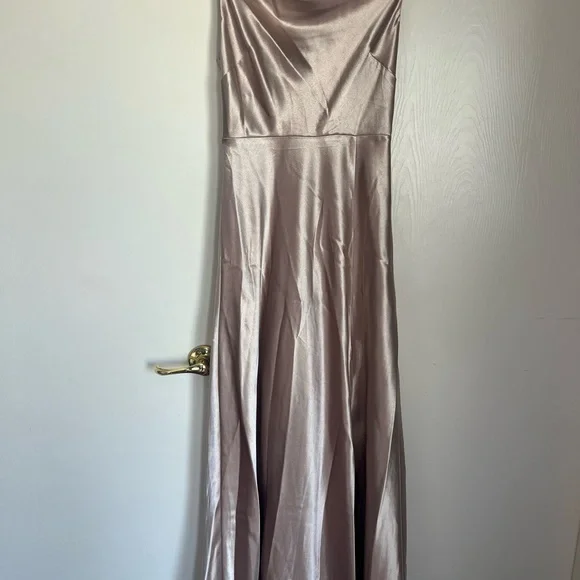 dresses a line short sleeve Simple Modest A-Line Short Sleeves Wedding Dress Minimalist Vintage Polka  Dots Deep-V Back Bridal Gown